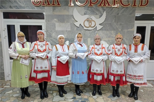 Жители Аликовского района подключились к республиканской акции «Подари платок солдату»