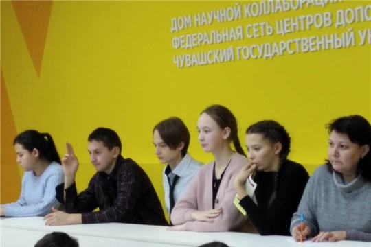 Профориентационная работа: Выпускники школы приняли участие на Дне открытых дверей ЧГУ им. И.Н.Ульянова