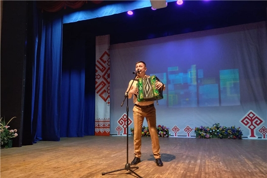 В Батыревском районе организован благотворительный концерт в поддержку призванных на СВО бойцов