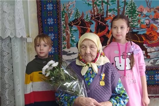 90-летний юбилей отмечает ветеран труда  Кузнецова Анастасия Ивановна