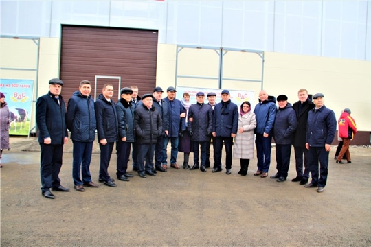 Николай Хорасев ознакомился с реализацией инвестпроекта в ООО «ВДС» Цивильского района