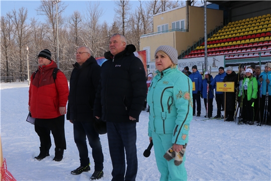 Николай Хорасев поприветствовал участников лыжной эстафеты ​