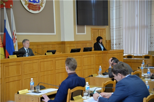 Евгений Кадышев провел внеочередное 26-ое заседание  Чебоксарского городского Собрания депутатов 