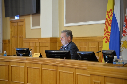 Глава города Чебоксары Евгений Кадышев провел внеочередное 27-ое заседание Чебоксарского городского Собрания депутатов 