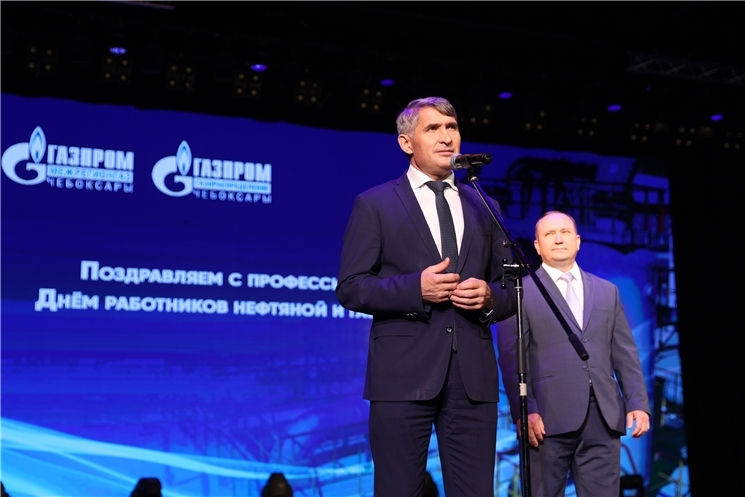 «Юпа уйăхĕнче историллĕ пĕлтерĕшлĕ ыйтăва татса парăпăр, Шупашкар хулин Атăл леш енне «кăвак ҫулăм» ҫитерĕпĕр», – тенĕ Чăваш Ен Пуҫлăхĕ