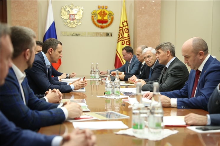 Чăваш Енре йăлари хытă каяшсене пухса тирпейлеме май паракан инфратытăм объекчĕсене ҫăмăллăх условийĕсене тĕпе хурса пурнăҫланине Денис Буцаев ырланă