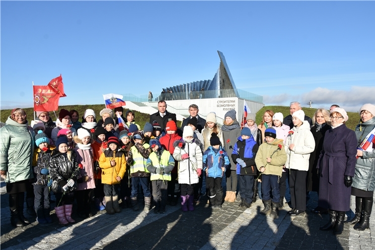 Регионсен шайĕнче патриот марафонĕ  иртессине хыпарланă Чăваш Ен Пуҫлăхĕ Олег Николаев