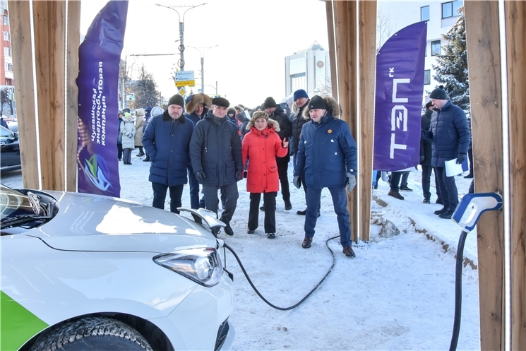 Чӑваш Енĕн тӗп хулинче электромобильсем валли  ҫĕнĕ йышши хăвăрт зарядка памалли пӗрремӗш станци уҫнӑ