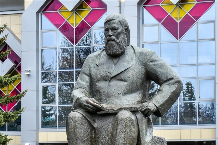 Чӑваш Енре Иван  Яковлевич Яковлев 175 ҫул тултарнине  палăртса анлӑн паллӑ тума хатĕрленеҫҫĕ