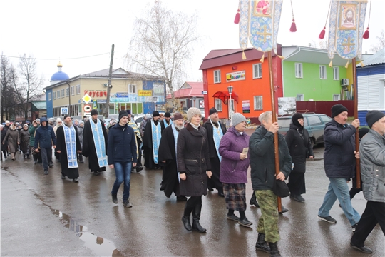 Крестный ход, посвященный Дню Казанской иконы Божией Матери в Алатыре