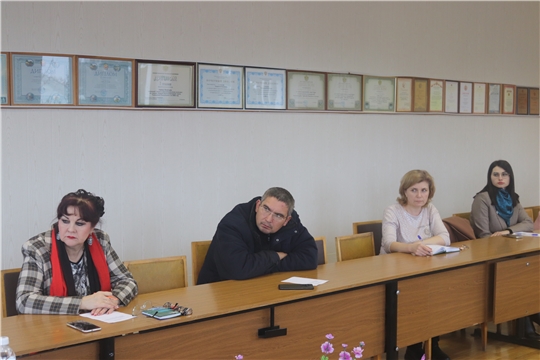 Разъяснены законодательные нормы в сфере регулирования алкогольного рынка