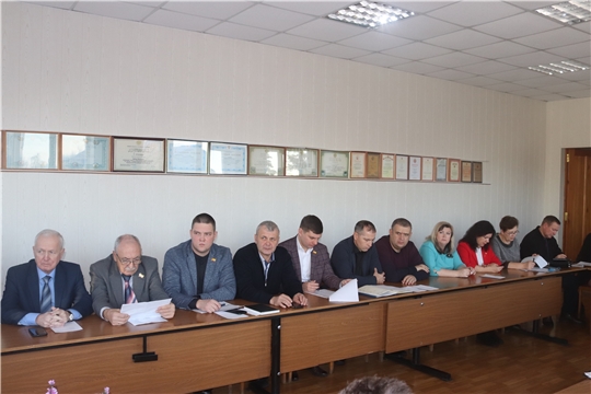 В администрации города Алатыря состоялось внеочередное заседание Собрания депутатов