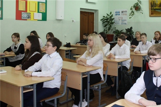 В школе №11 состоялся классный час в рамках Дня молодого избирателя