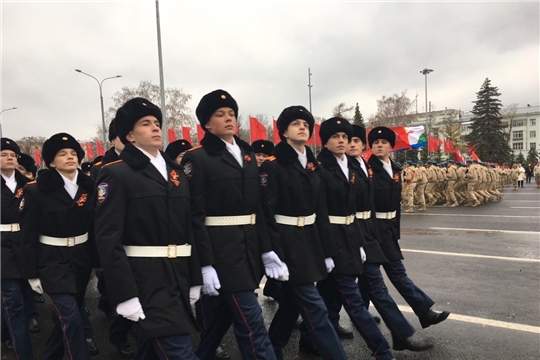 Чебоксарские кадеты принимают участие в Параде Памяти в Самаре