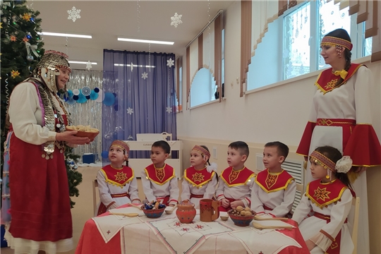 В чебоксарских детских садах стало доброй традицией проведение «Рождественских колядок»