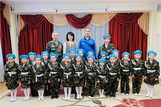 В детских садах города Чебоксары проходят «Уроки мужества» и встречи с ветеранами вооружённых сил