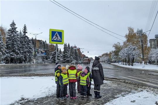 Безопасное детство: в Чебоксарах проходит акция «Перекресток – Светофор»