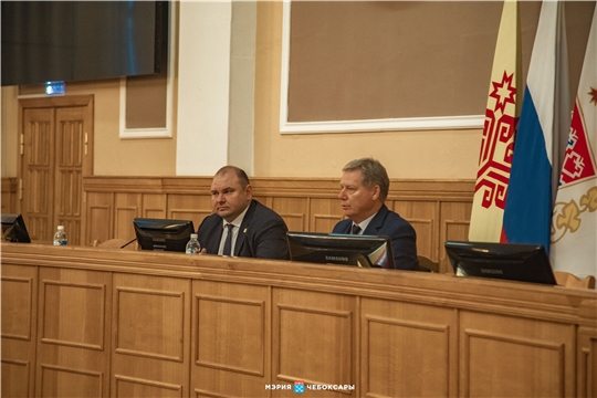 Как будут работать городские службы в предстоящие праздники?