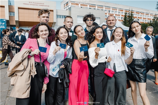 Денис Спирин поздравляет с Днем российского студенчества