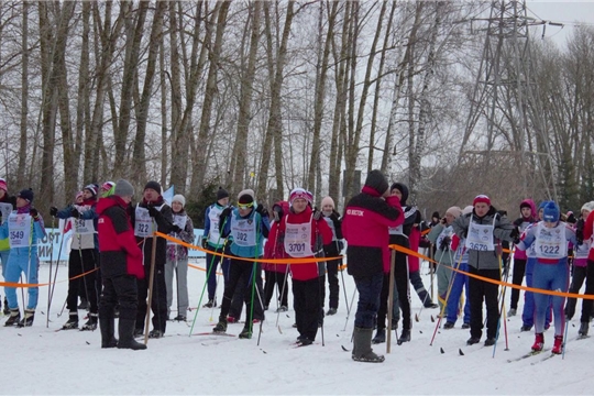 В Чебоксарах проходит городской этап массовой гонки "Лыжный фестиваль"