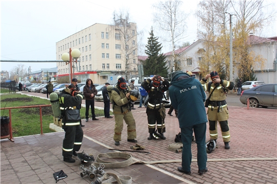 В городе Канаш прошли командно-штабные учения по гражданской обороне