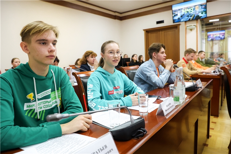 Российское движение детей и молодежи должно стать координирующим направлением всех молодежных общественных объединений