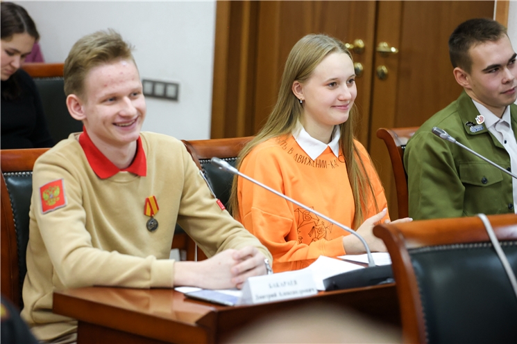 Заседание Координационного совета при Главе ЧР по взаимодействию с Общероссийским общественно-государственным движением детей и молодежи 