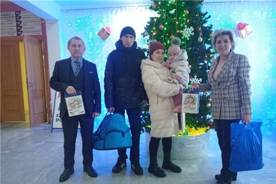 Ольга Петрова поздравила многодетные семьи Новочебоксарска
