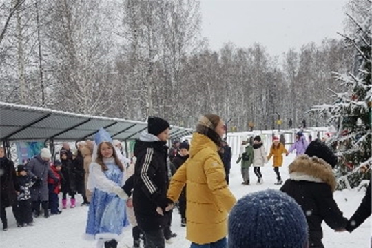 Наступил Новый год! Встанем в дружный хоровод!