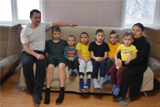В многодетной семье, проживающей в городе Шумерля, родился одиннадцатый ребенок