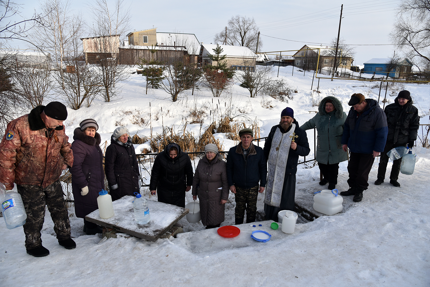 Совершен чин великого освящения воды в Святом источнике д. Сюрбеевка |  Ибресинский муниципальный округ Чувашской Республики