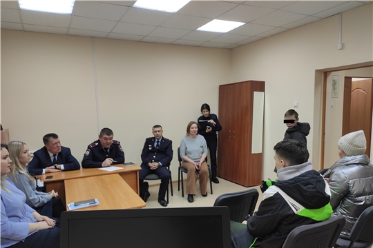 В Калининском районе прошло заседание Совета профилактики правонарушений