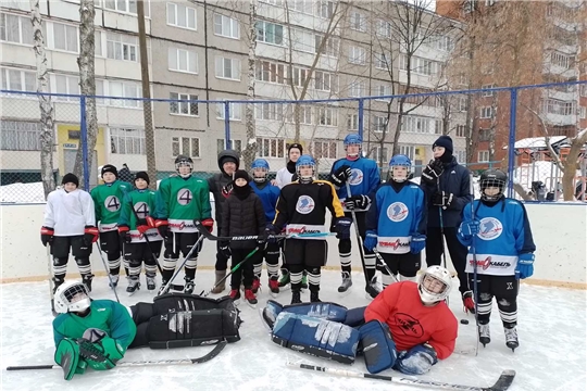 Школьники Чебоксар готовятся к участию в Чемпионате Школьной хоккейной лиги