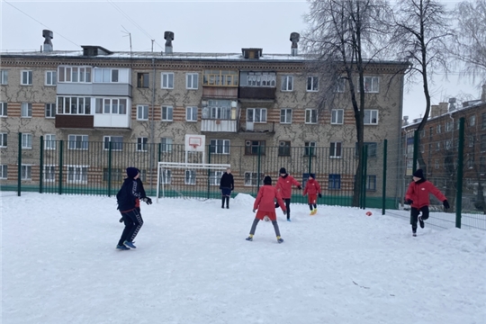 В Чебоксарах регулярно проводятся товарищеские игры по футболу среди детских команд