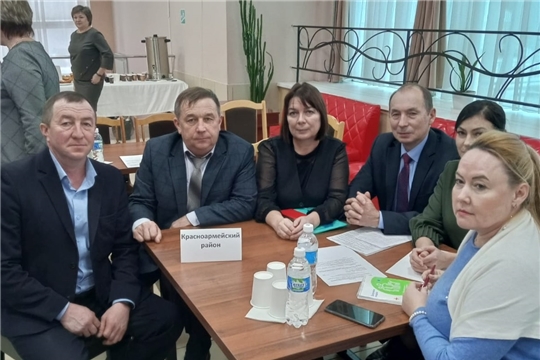 В Цивильске под председательством вице-премьера Правительства Чувашии Владимира Степанова прошло заседание координационных центров по вопросам оказания помощи семьям мобилизованных