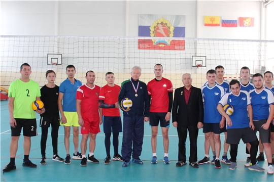 Волейболисты команды «Дружба» - обладатели Кубка землячества «Чавал»