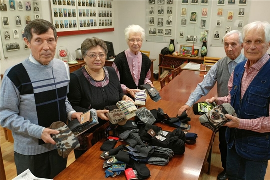 Члены Совета ветеранов Ленинского района г.Чебоксары присоединились к благотворительной акции «Теплые носочки»