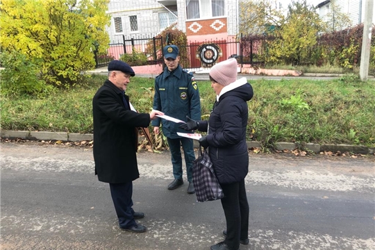 В рамках профилактики пожаров в частном секторе проведен обход более 15 домовладений