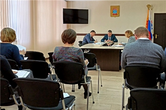 В администрации Ленинского района прошло еженедельное совещание с начальниками структурных подразделений