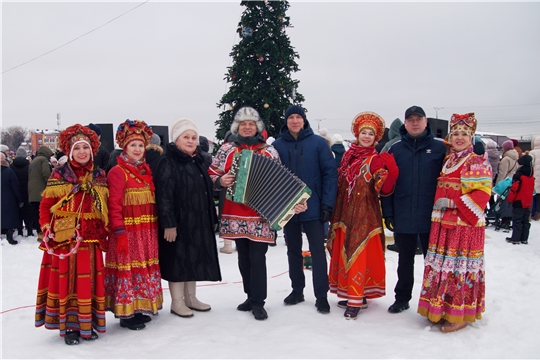 В Ленинском районе состоялся новогодний праздник для жителей микрорайонов "Богданка" и "Садовый"