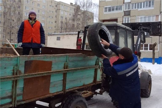 В Ленинском районе проведен рейд по сносу блокираторов и цепей на придомовых парковках