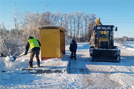 В Мариинско-Посадском районе усилилась работа по очистке дорог от снежных накоплений