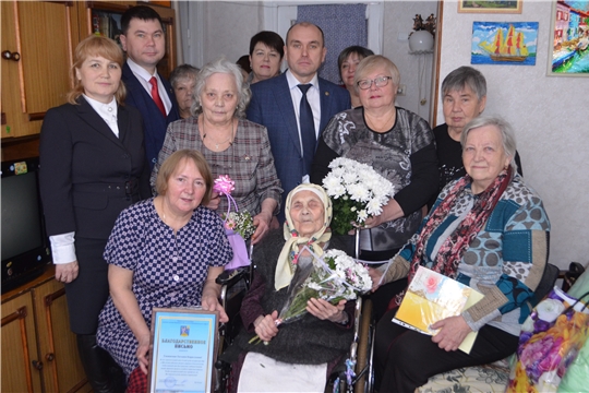 Свой вековой юбилей отметила сегодня жительница города Мариинский Посад Кириллова Татьяна Кирилловна