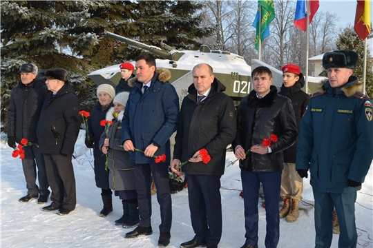 В Мариинско-Посадском муниципальном округе почтили память воинов-интернационалистов