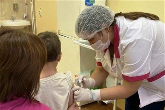Сезонная вакцинация против гриппа проходит в детских садах города Цивильска
