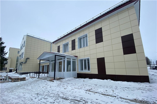Близится к завершению капитальный ремонт поликлиники Батыревской центральной районной больницы.