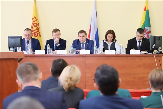 Владимир Степанов: «До 2025 года в Аликовском муниципальном округе планируется строительство двух объектов здравоохранения, еще два – капитально отремонтируют»