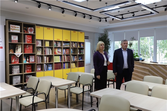 Министр культуры Чувашии Светлана Каликова ознакомилась с работой Центральной библиотеки Ибресинского района