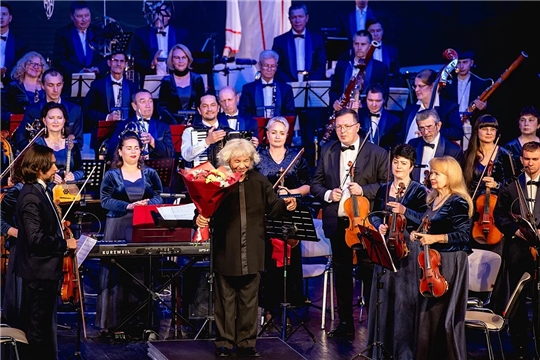 Симфоническая капелла открыла 55 сезон концертной программой «Симфо-фолк - музыка на все времена» на Грант Главы Чувашии
