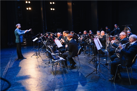 В Чувашской государственной филармонии выступил Ульяновский духовой оркестр «Держава»